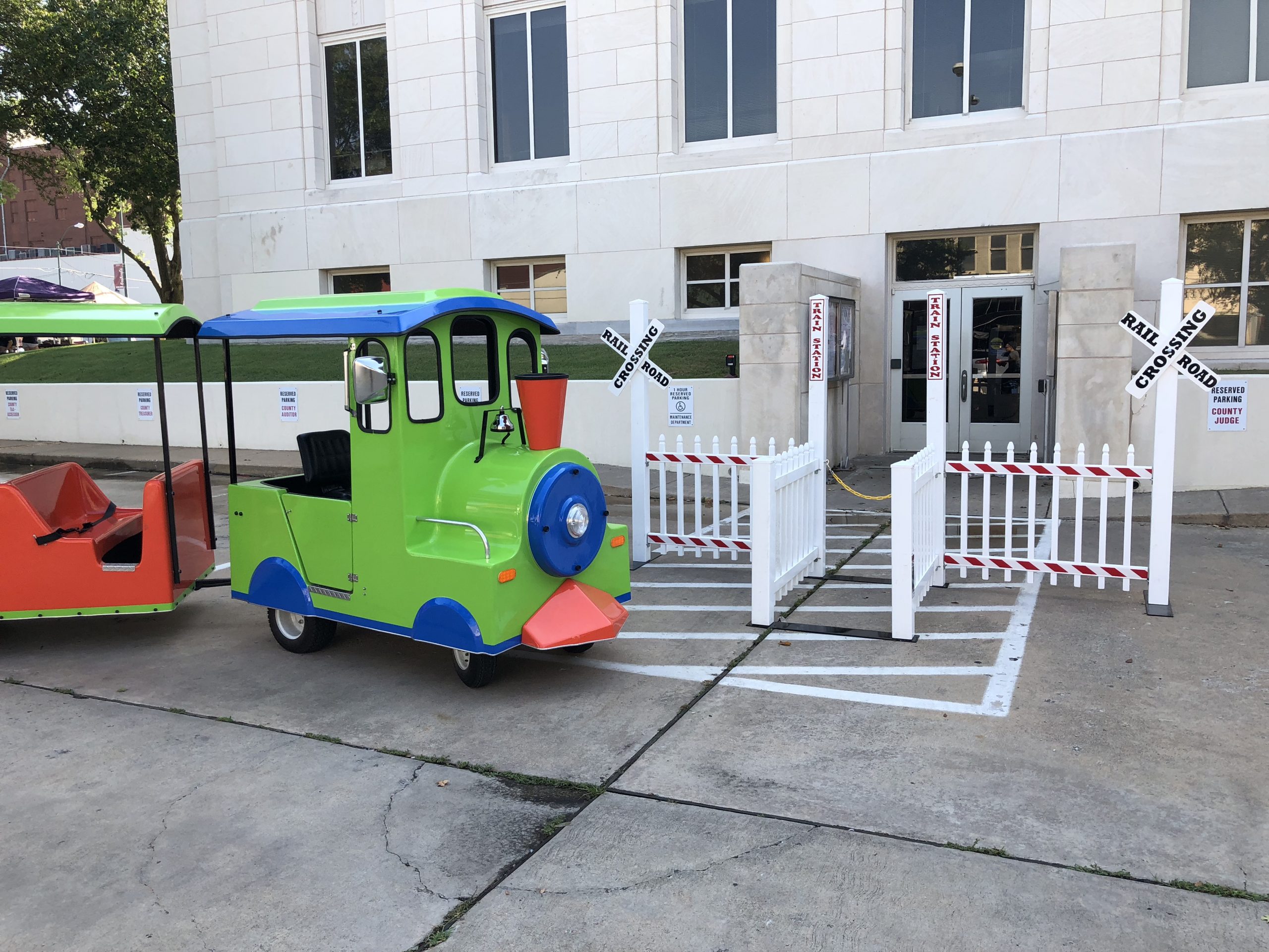 Party Rentals in McKinney Texas,trackless train near me